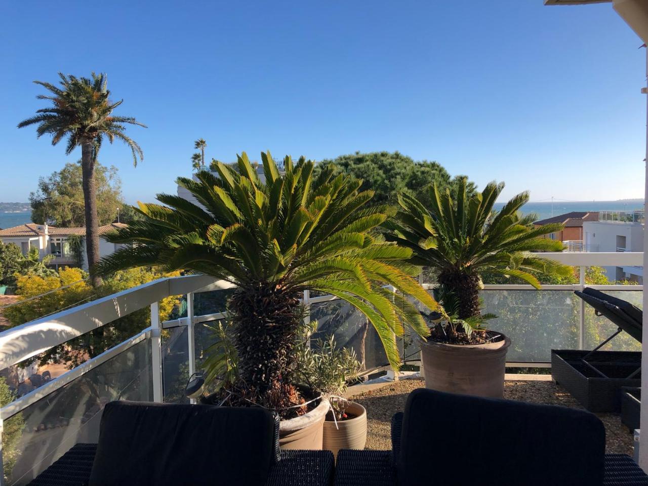 Gorgeous One-Bedroom Apartment With Terrace And Sea View -Stayinantibes- Bijou Plage Antibes Exterior foto