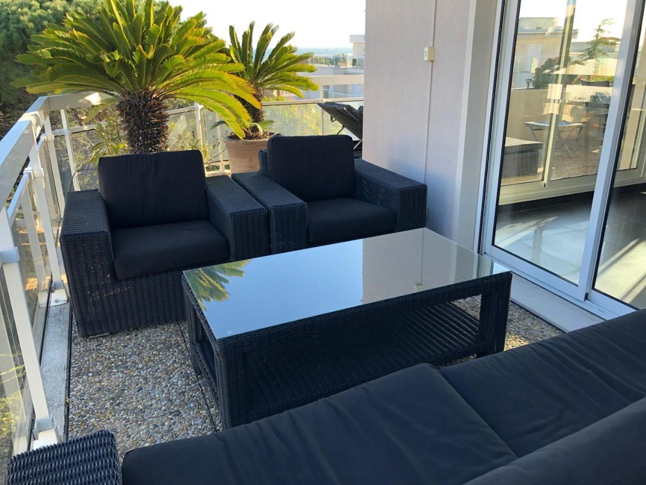 Gorgeous One-Bedroom Apartment With Terrace And Sea View -Stayinantibes- Bijou Plage Antibes Exterior foto