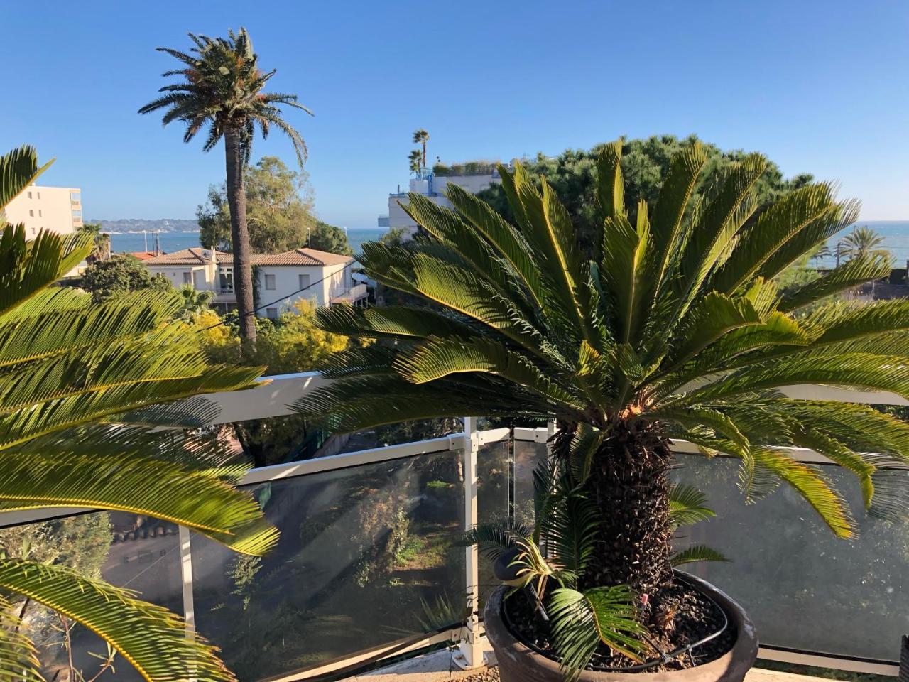 Gorgeous One-Bedroom Apartment With Terrace And Sea View -Stayinantibes- Bijou Plage Antibes Exterior foto