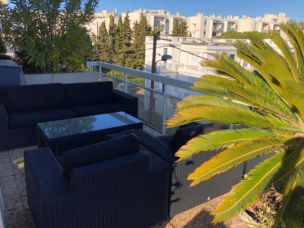Gorgeous One-Bedroom Apartment With Terrace And Sea View -Stayinantibes- Bijou Plage Antibes Exterior foto